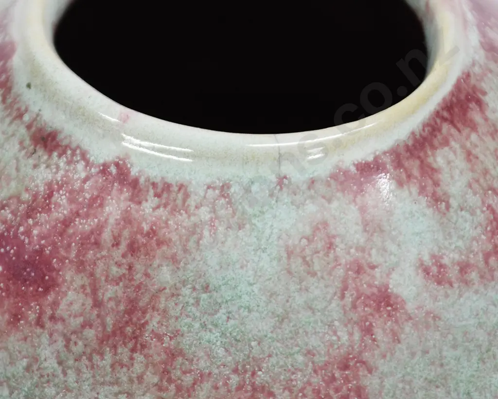 CROWN LYNN VASE NUMBER 43 Image 1++