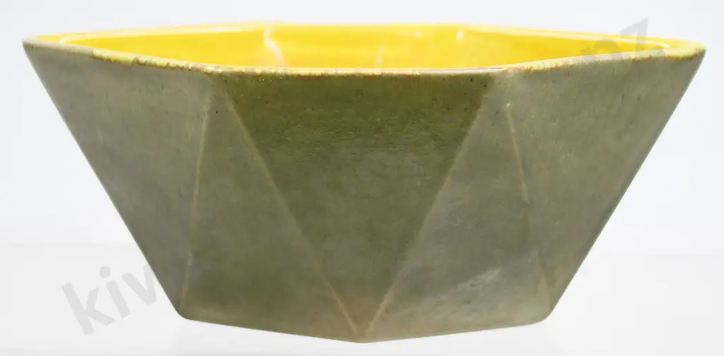 OC STEPHENS DUNEDIN VASE Image 1++