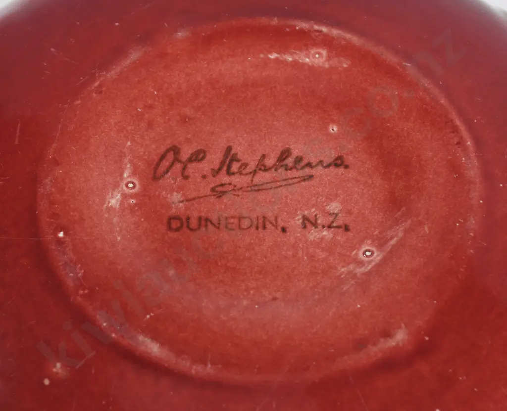 OC STEPHENS DUNEDIN VASE Image 1++