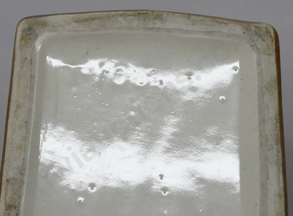 TITIAN PUKA LEAF VASE Image 1++