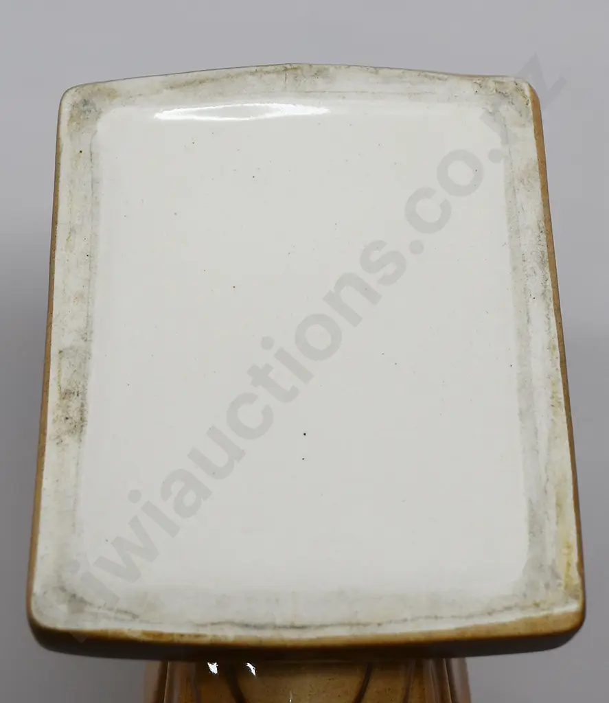 TITIAN PUKA LEAF VASE Image 1++