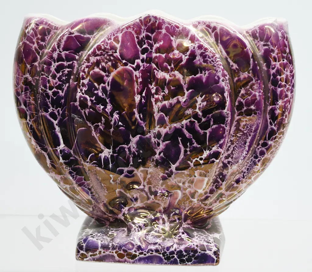 TITIAN PUKA LEAF CRACKLE LUSTRE GLAZE VASE NUMBER T103 Image 1++