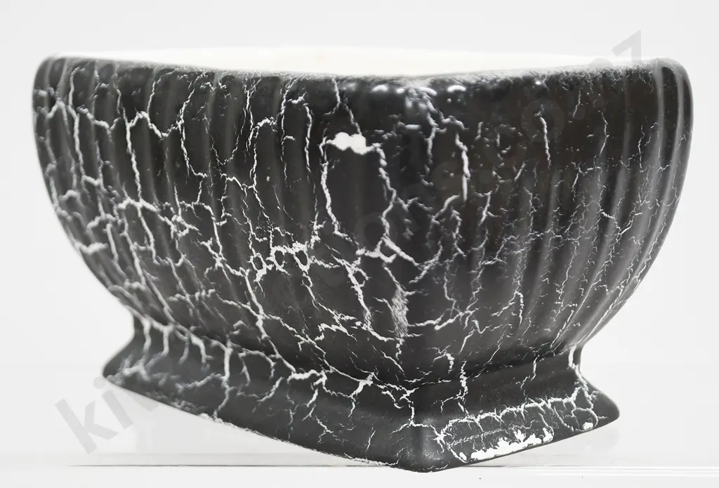 TITIAN OBLONG BOWLS NUMBER B106 Image 1++