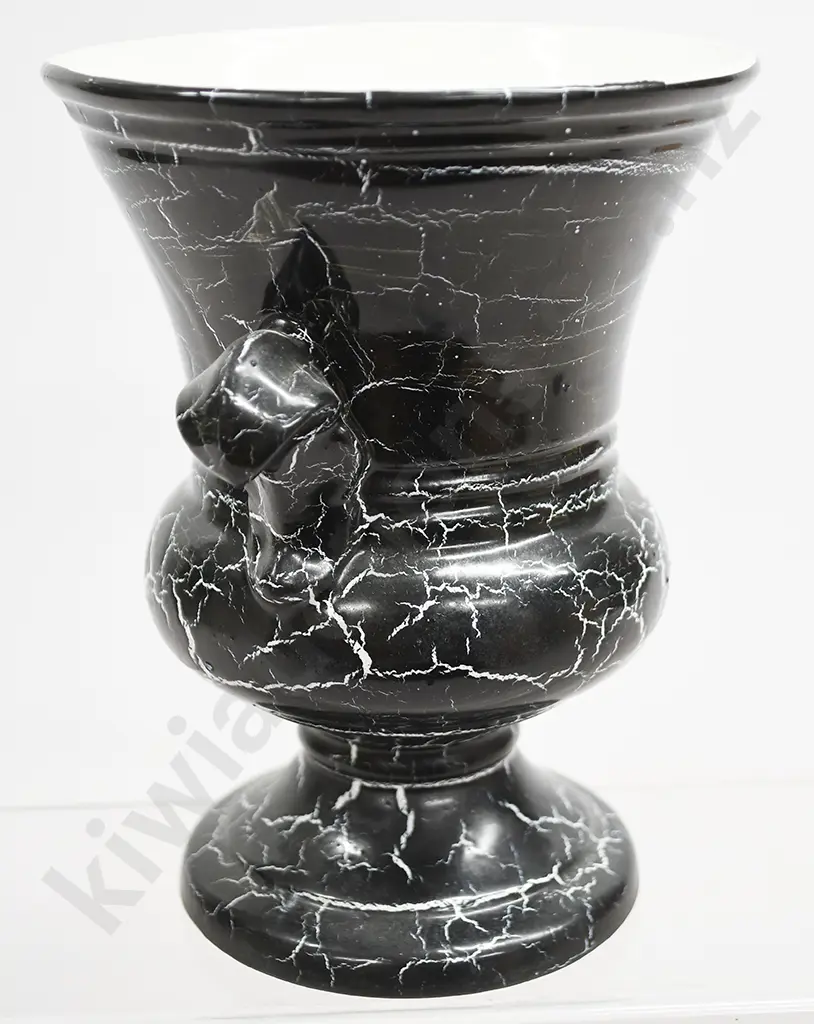 TITIAN LEATHER CRACKLE URN VASE Image 1++