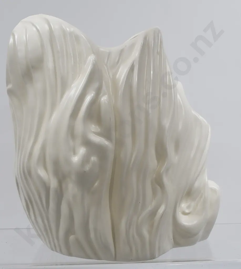 CROWN LYNN DRIFTWOOD VASE NUMBER 585 Image 1++