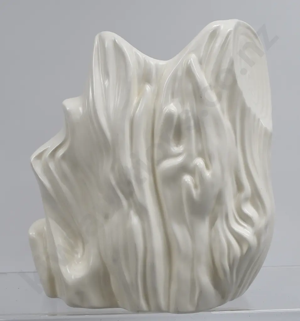 CROWN LYNN DRIFTWOOD VASE NUMBER 585 Image 1++