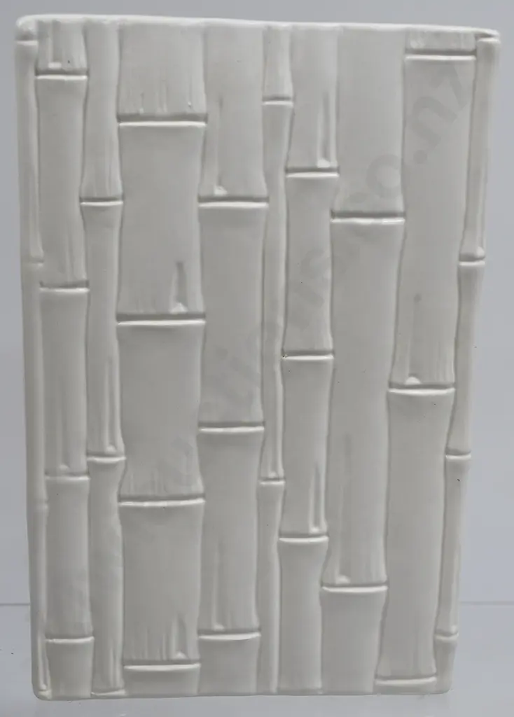 CROWN LYNN RECTANGULAR TALL BAMBOO VASE NUMBER 646 Image 1++