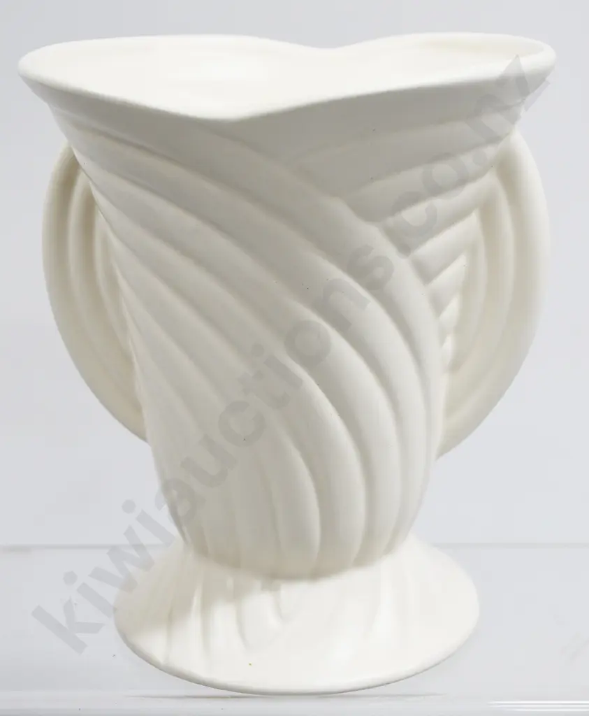 CROWN LYNN ROPE VASE NUMBER 594 Image 1++