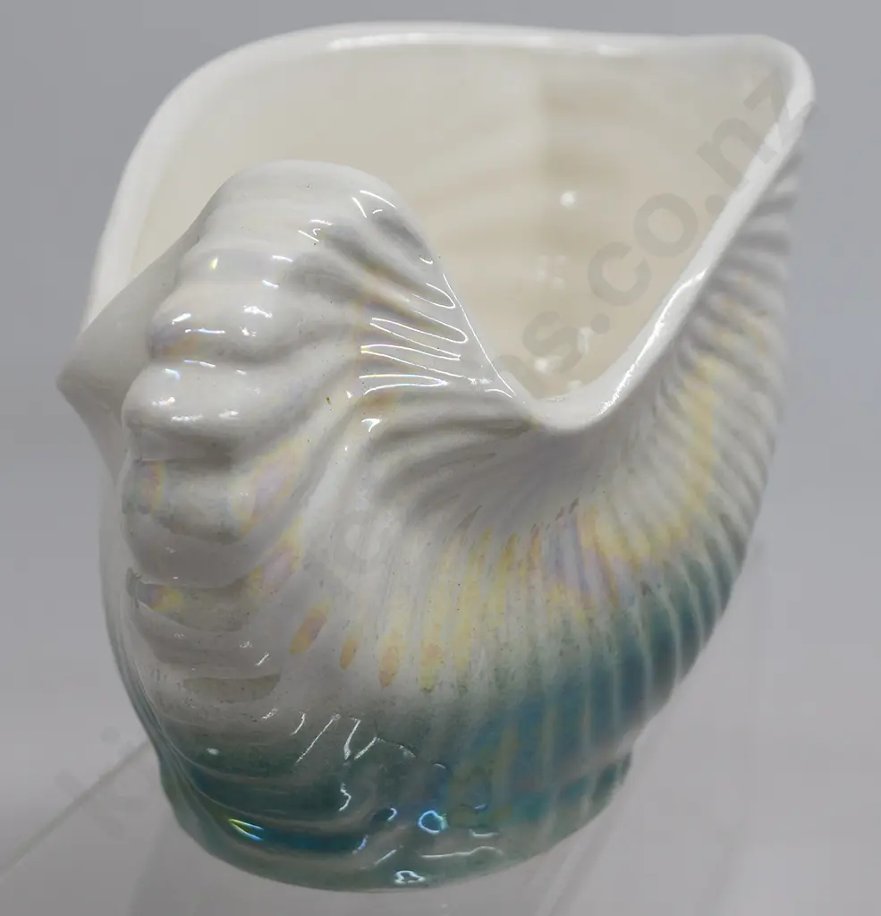 CROWN LYNN SINGLE SHELL VASE NUMBER 2049 Image 1++