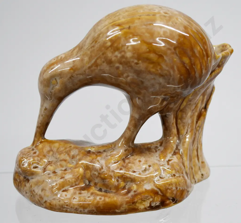 CROWN LYNN TRICKLE GLAZED KIWI VASE Image 1++