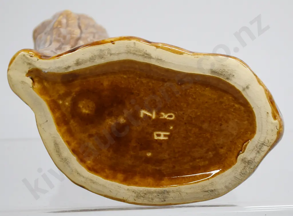 CROWN LYNN TRICKLE GLAZED KIWI VASE Image 1++