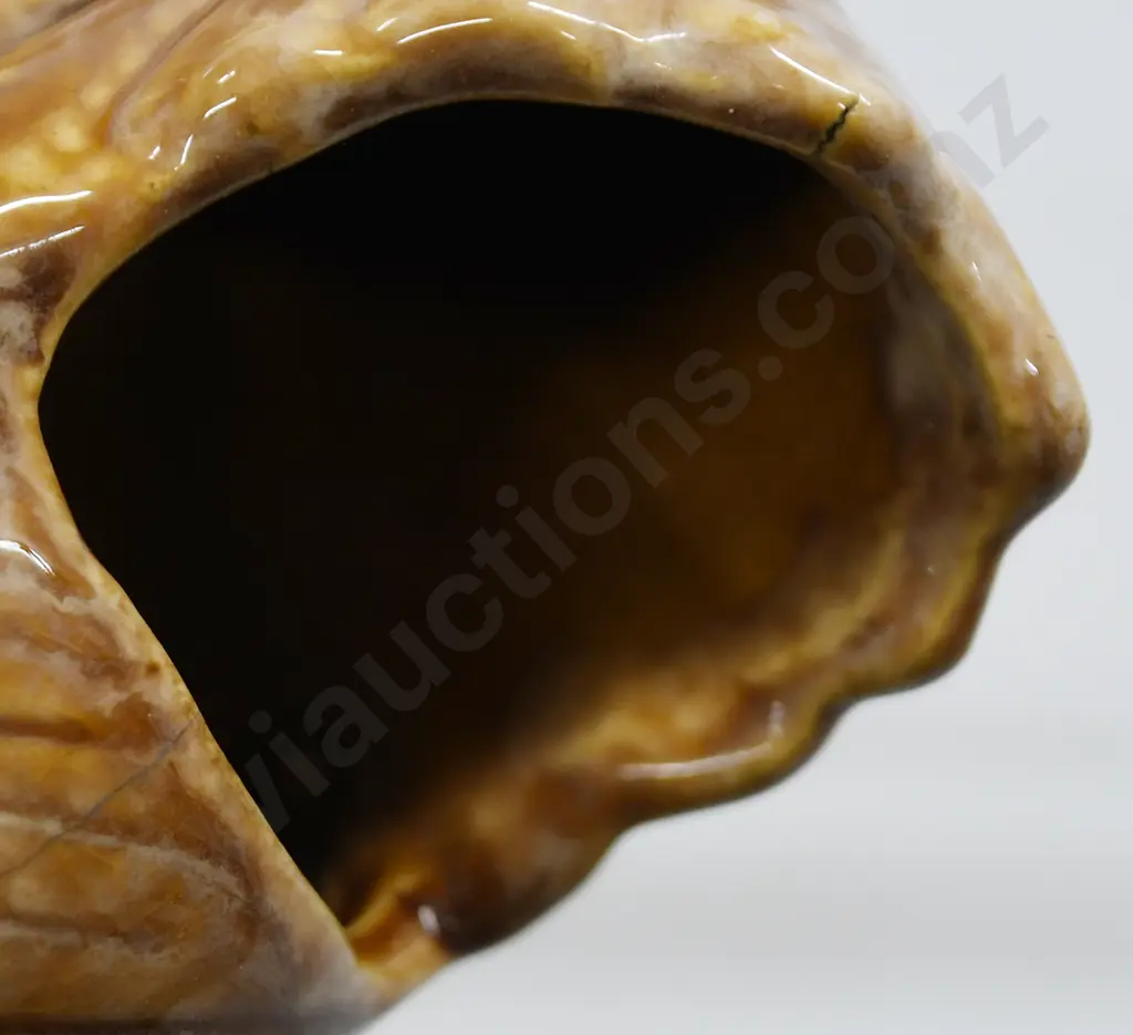 CROWN LYNN TRICKLE GLAZED KIWI VASE Image 1++