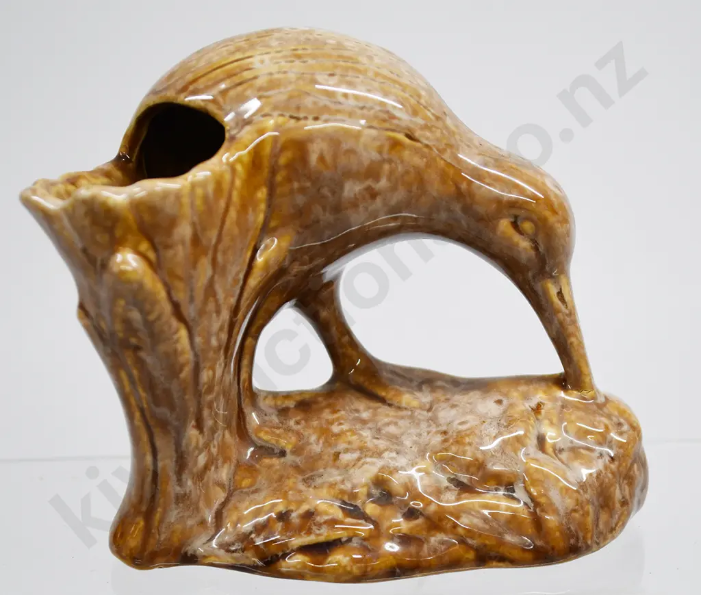 CROWN LYNN TRICKLE GLAZED KIWI VASE Image 1++