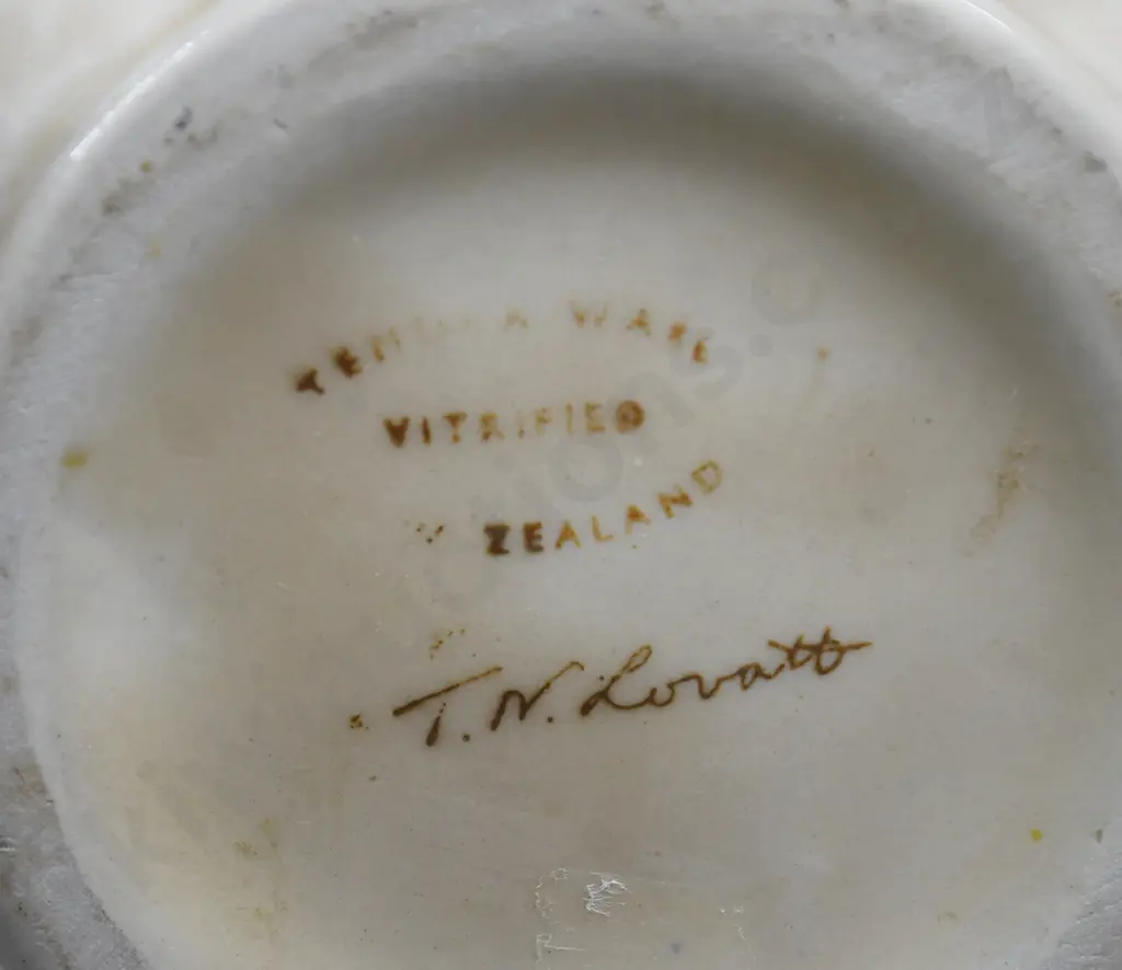 TEMUKA WARE TEAPOT OATMEAL Image 1++