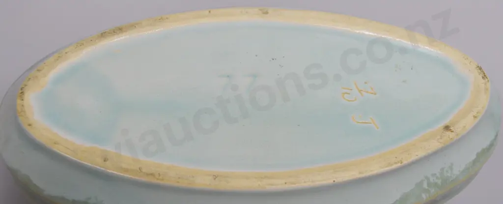 CROWN LYNN/AMBRICO SHAPE 77 VASES Image 1++