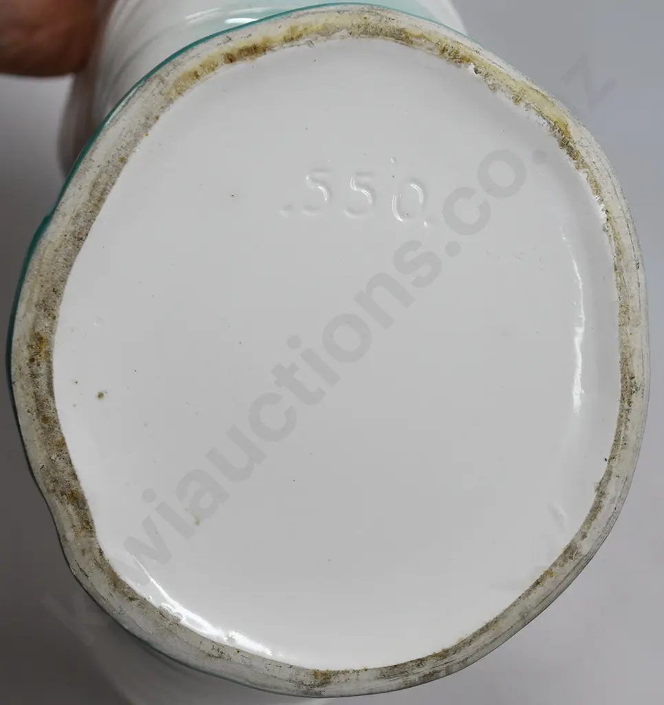 CROWN LYNN NAUTILUS DOUBLE SHELL VASE NUMBER 550 Image 1++