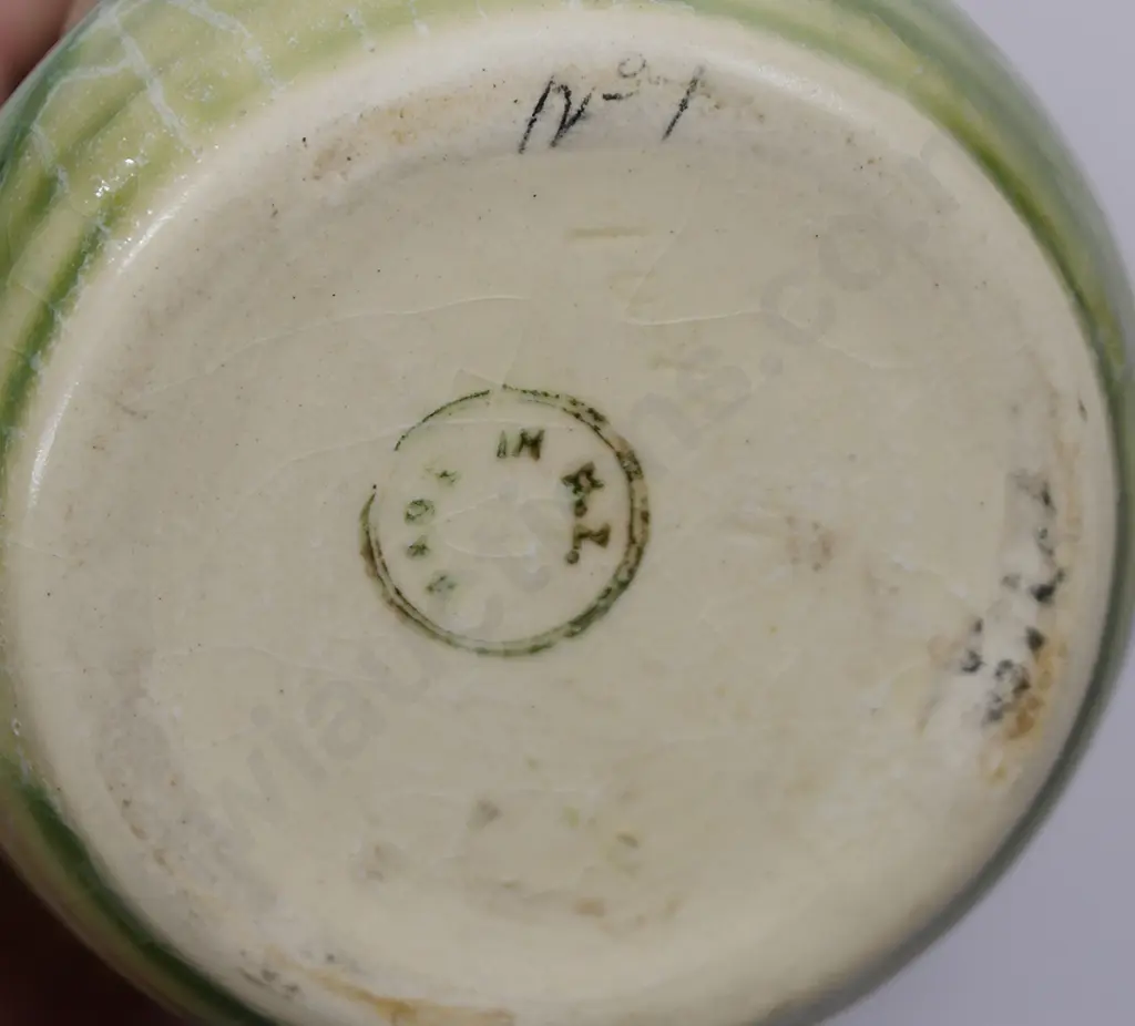 CROWN LYNN/AMBRICO VASE NUMBER 1 Image 1++