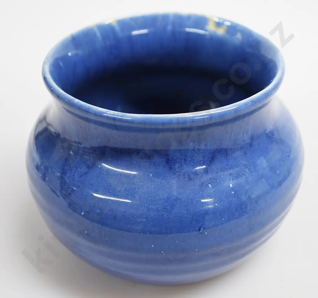 CROWN LYNN/AMBRICO SHAPE 42 VASES Image 1++