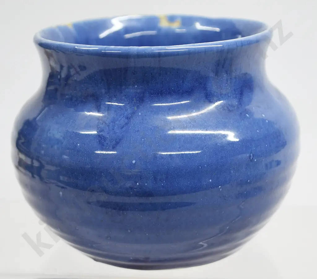 CROWN LYNN/AMBRICO SHAPE 42 VASES Image 1++