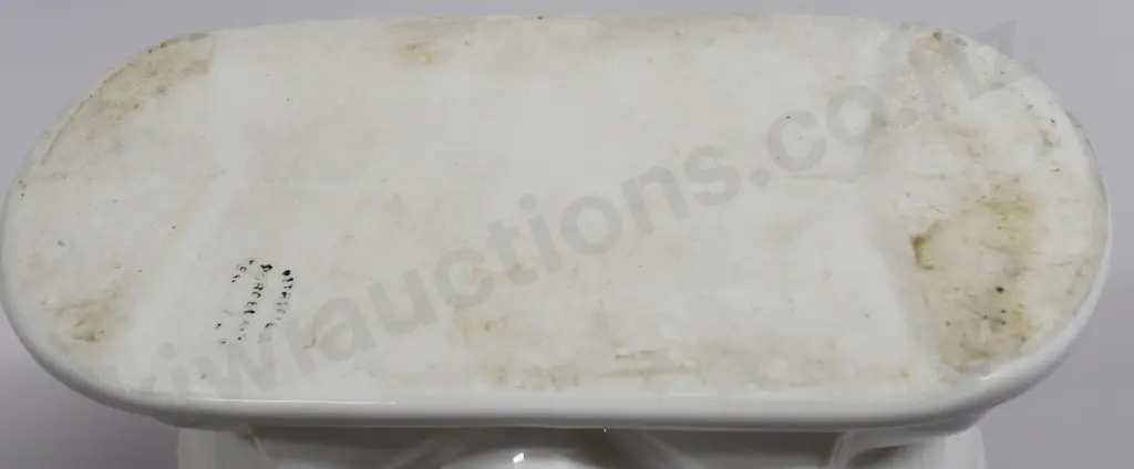 TEMUKA WARE GLOSS WHITE SHELL VASE Image 1++