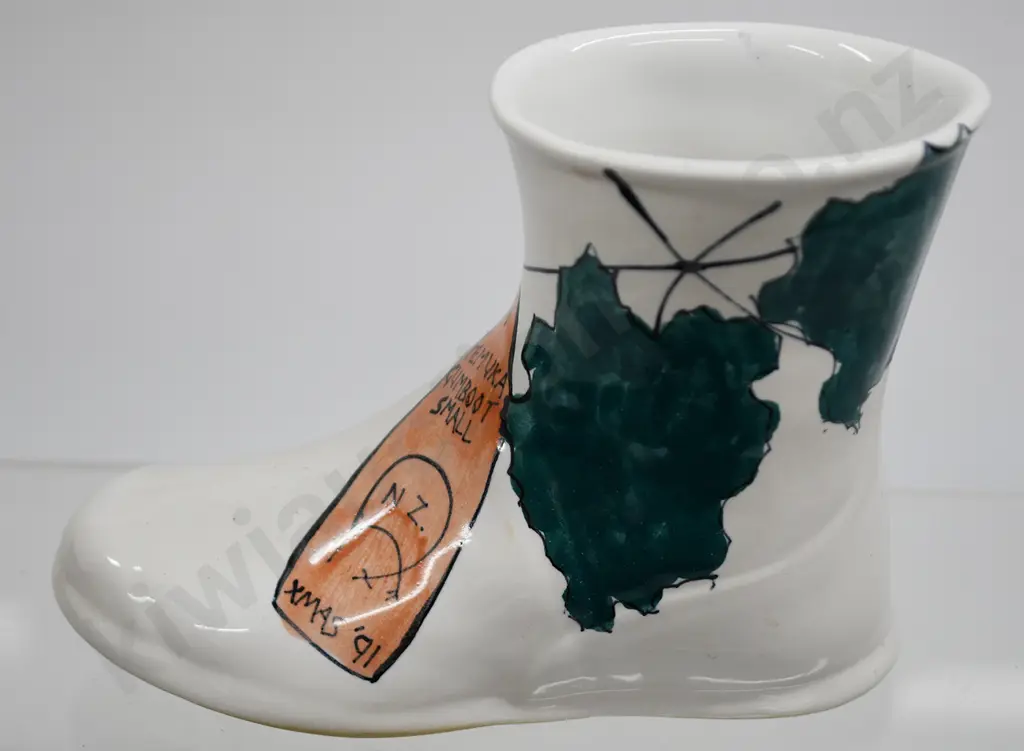 TEMUKA WARE ADVERTISING  BOOT SMALL Image 1++