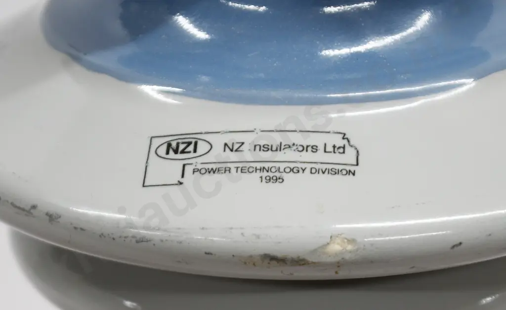 TEMUKA NZ INSULATORS ADVERTISING INSULATOR Image 1++