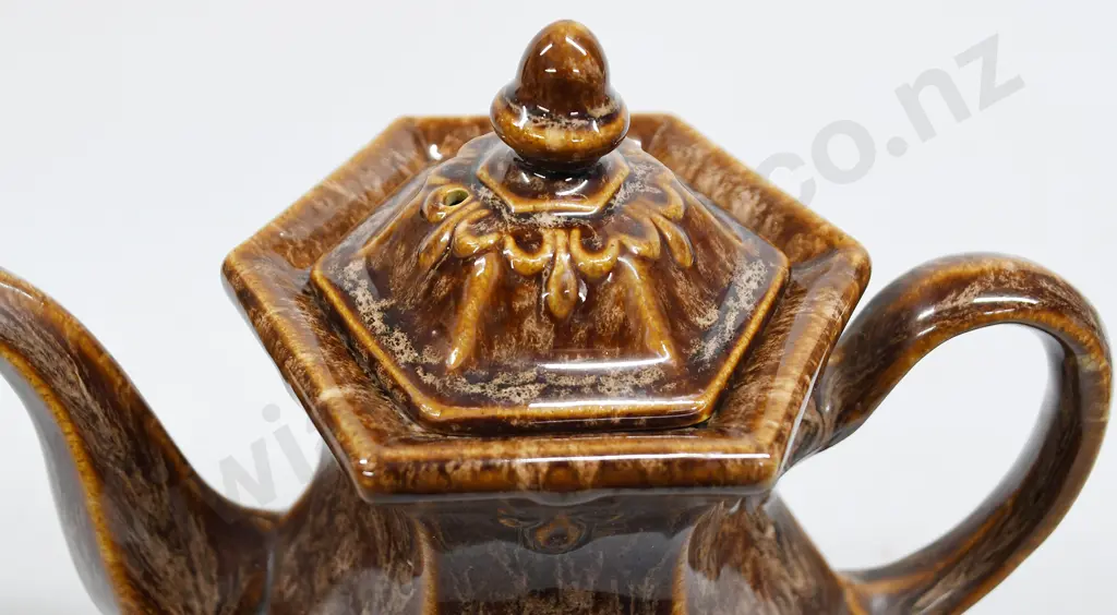 TEMUKA COFFEE POT Image 1++