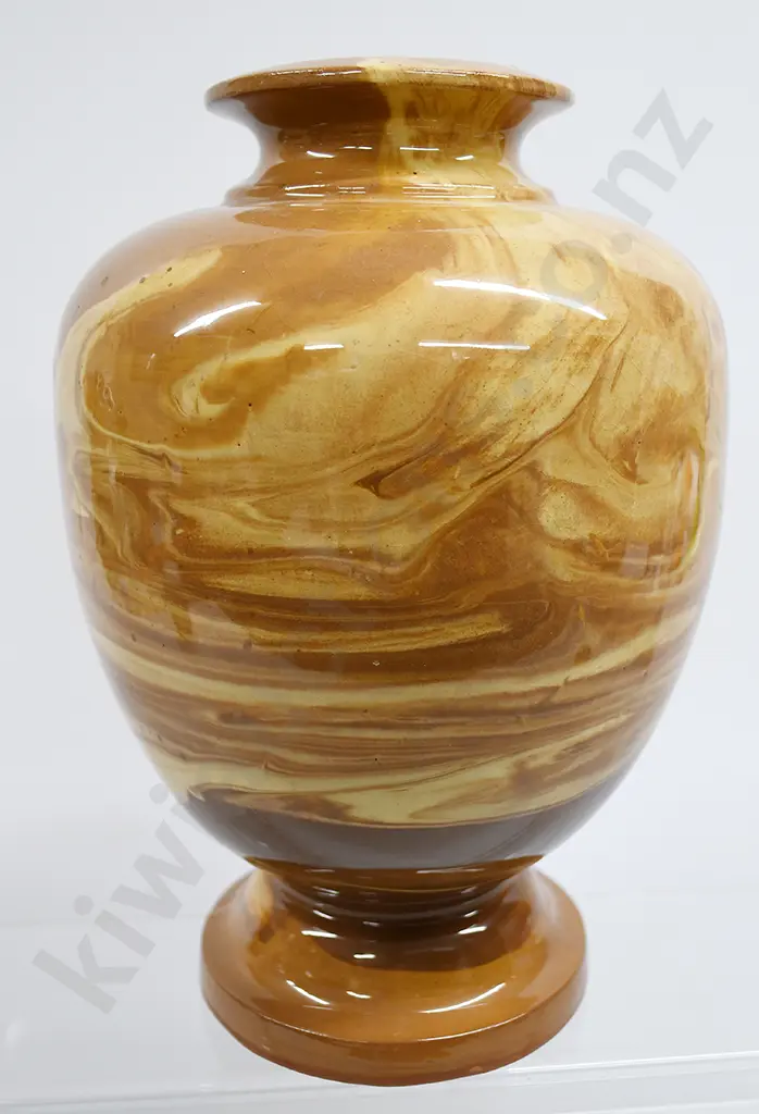 LOVATT TEMUKA VASE Image 1++