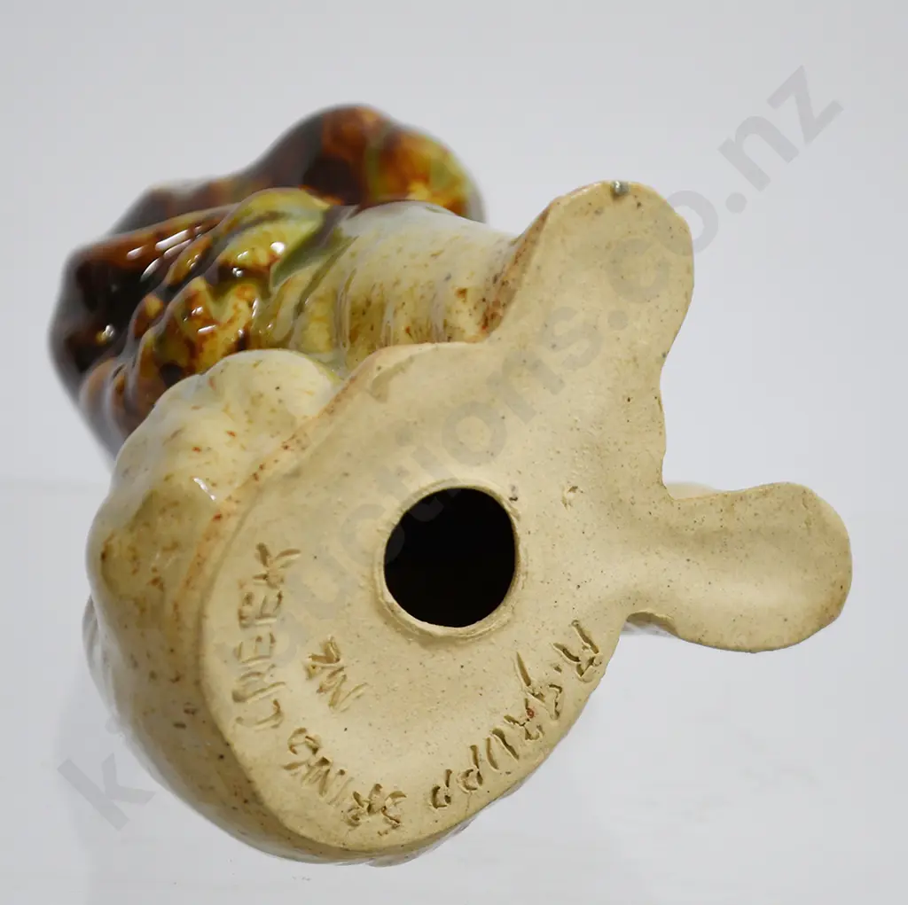 GRUPP SPRING CREEK STUDIO POTTERY SPANIEL Image 1++