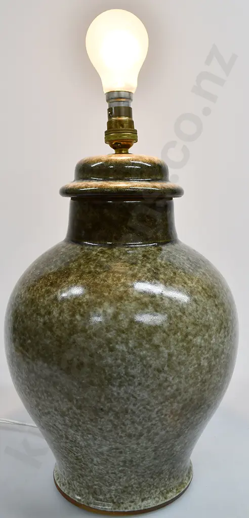 PAUL FISHER TABLE LAMP Image 1++