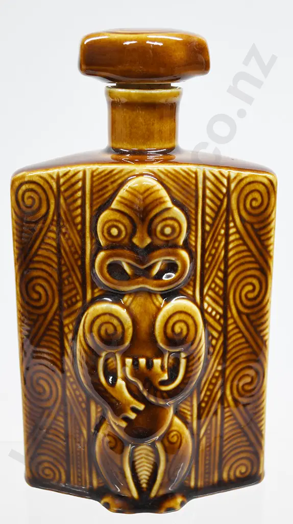 PARKER POTTERY STOPPERED BOTTLE FOR LINCOLN WINES Image 1++