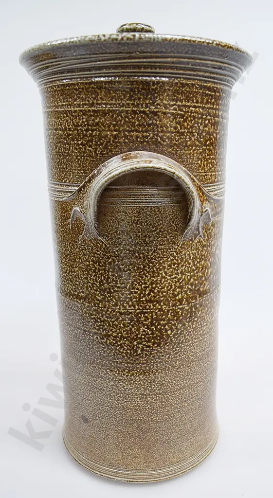 OMAIO POTTERY BRIGHTWATER LIDDED CANNISTER Image 1++