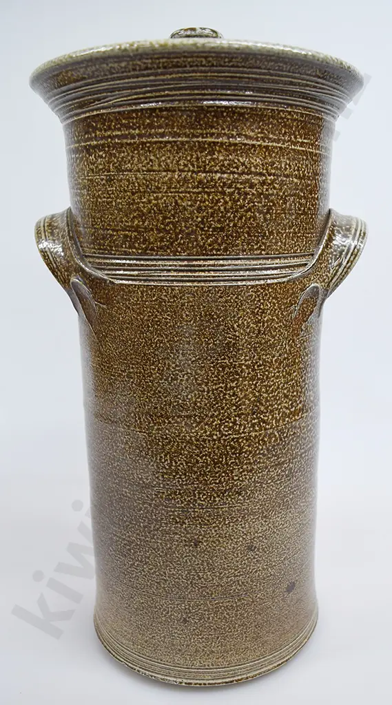 OMAIO POTTERY BRIGHTWATER LIDDED CANNISTER Image 1++