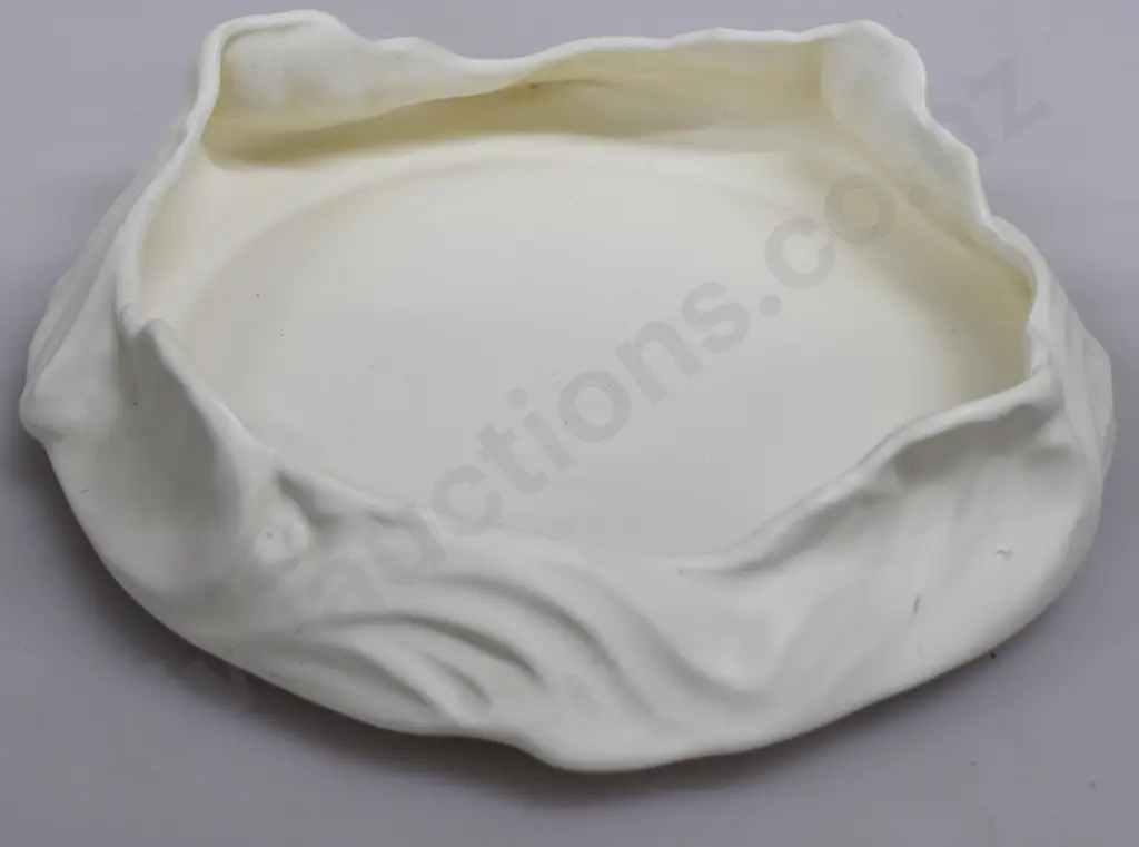 CROWN LYNN WAVES FLOAT BOWL NUMBER 66 Image 1++