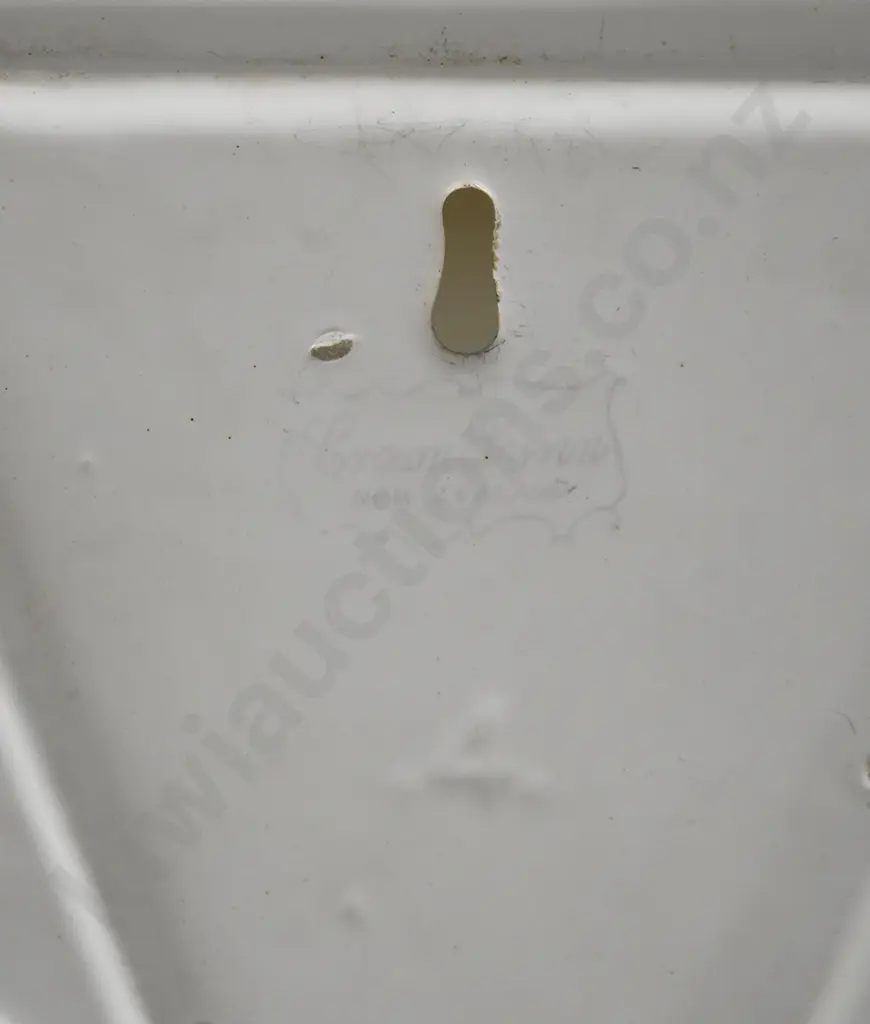 CROWN LYNN WALL POCKET HORIZONTAL WAVE NUMBER 4 Image 1++