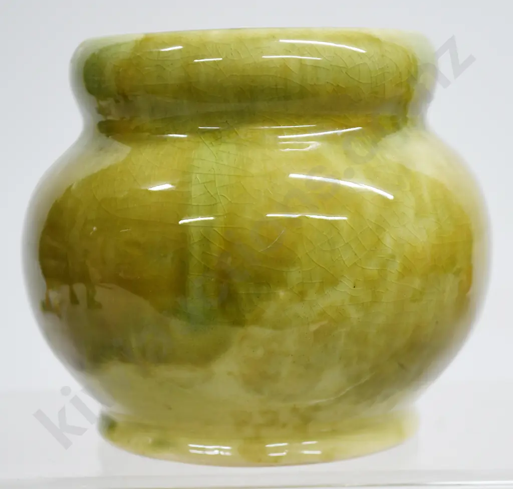 CROWN LYNN VASES NUMBER 21 Image 1++