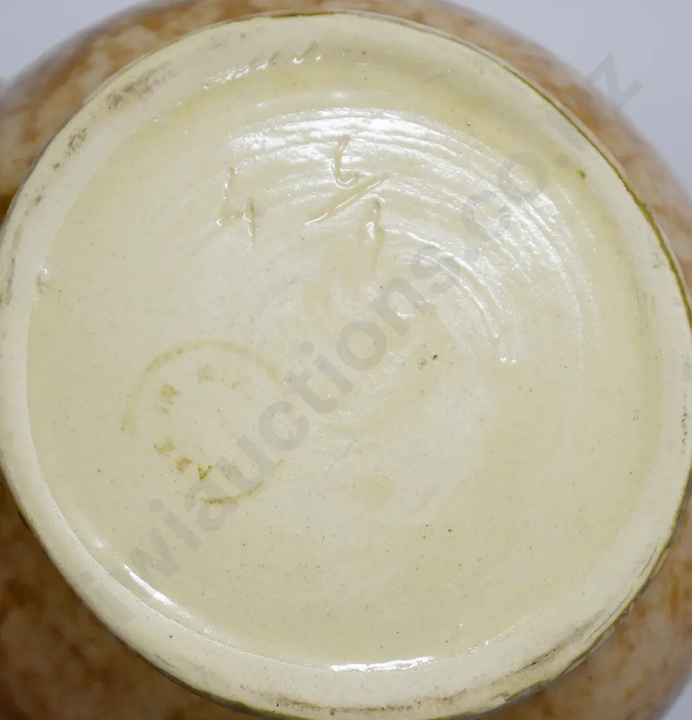 CROWN LYNN VASES NUMBER 21 Image 1++