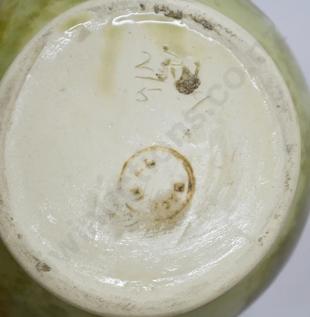 CROWN LYNN VASES NUMBER 21 Image 1++