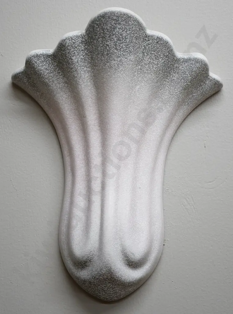 CROWN LYNN WALL POCKET COW BELL NUMBER 8 Image 1++