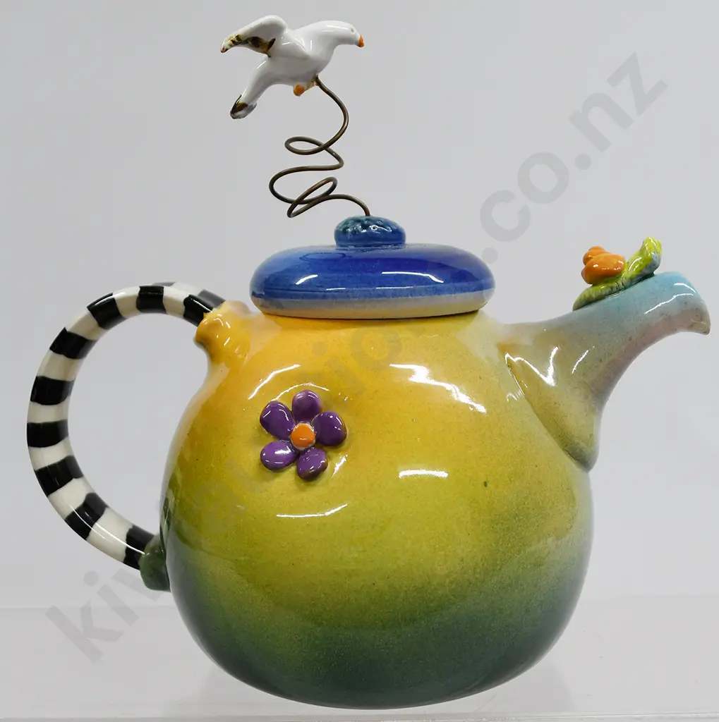 MARION MEWBURN TEAPOT Image 1++