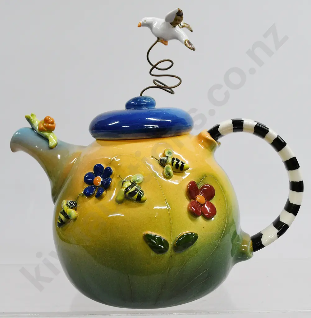 MARION MEWBURN TEAPOT Image 1++