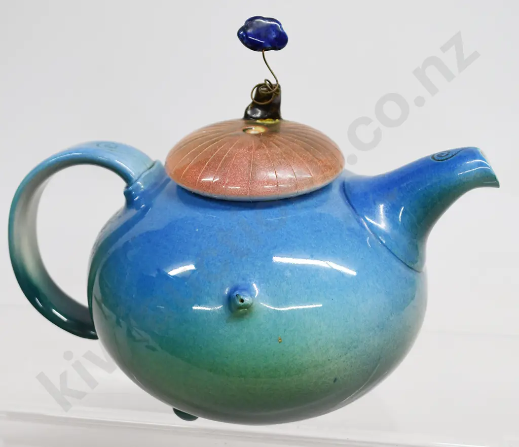 MARION MEWBURN TEAPOT Image 1++