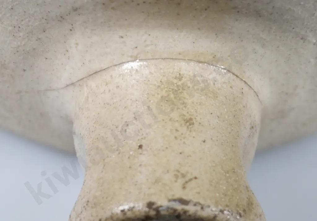 GARDEN TIMARU STONE JAR Image 1++
