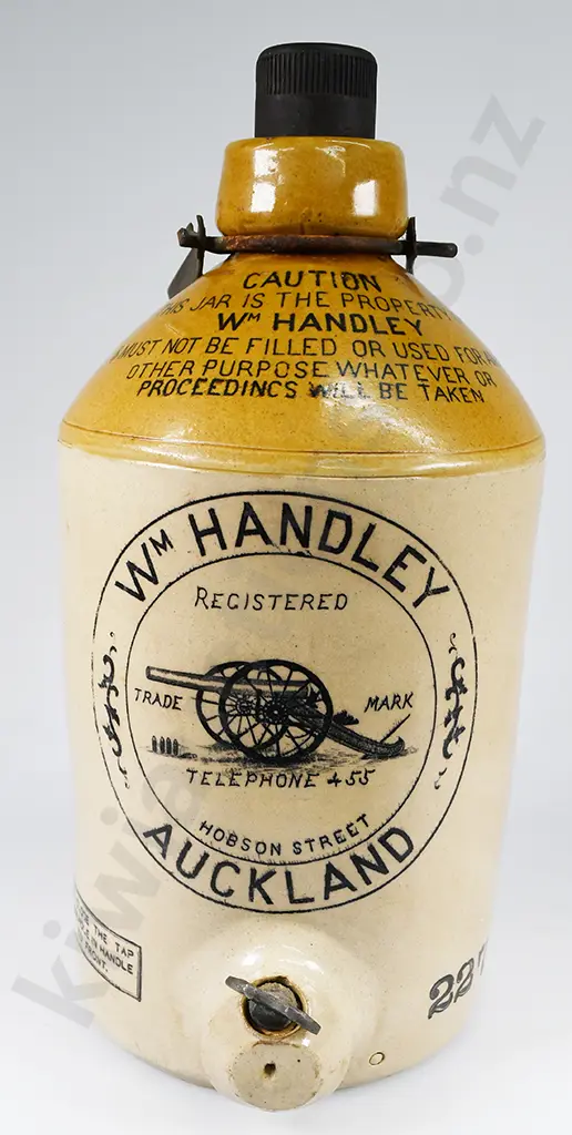 HANDLEY AUCKLAND STONE JAR Image 1++