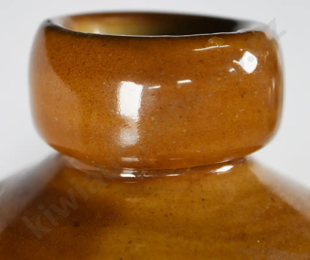 HOGG NELSON STONE JAR Image 1++