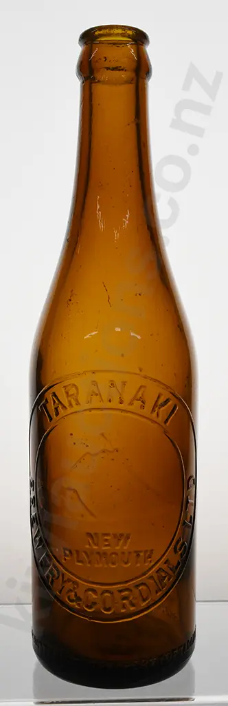 TARANAKI BREWERY & CORDIALS BEER Image 1++