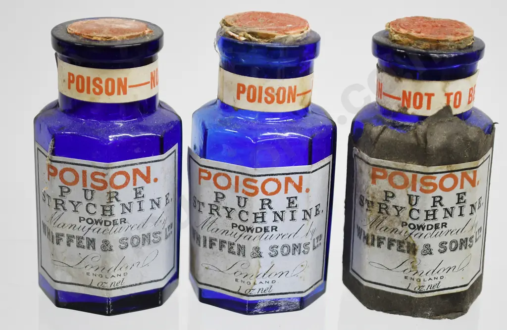 LABELLED STRYCHNINE POISONS, WHIFFEN & SONS LONDON Image 1++