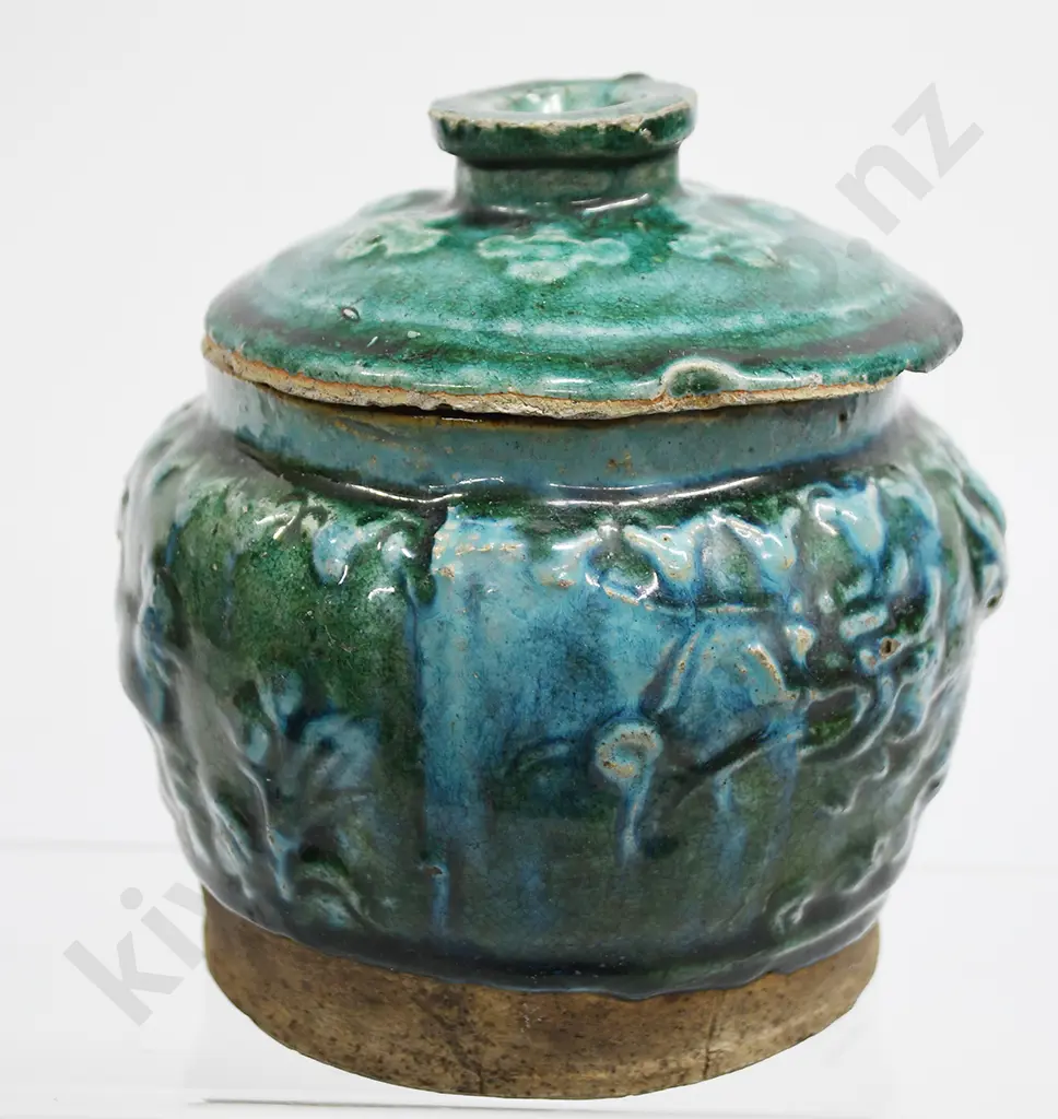 GREEN GLAZED CHINESE STORAGE JAR WITH LID Image 1++