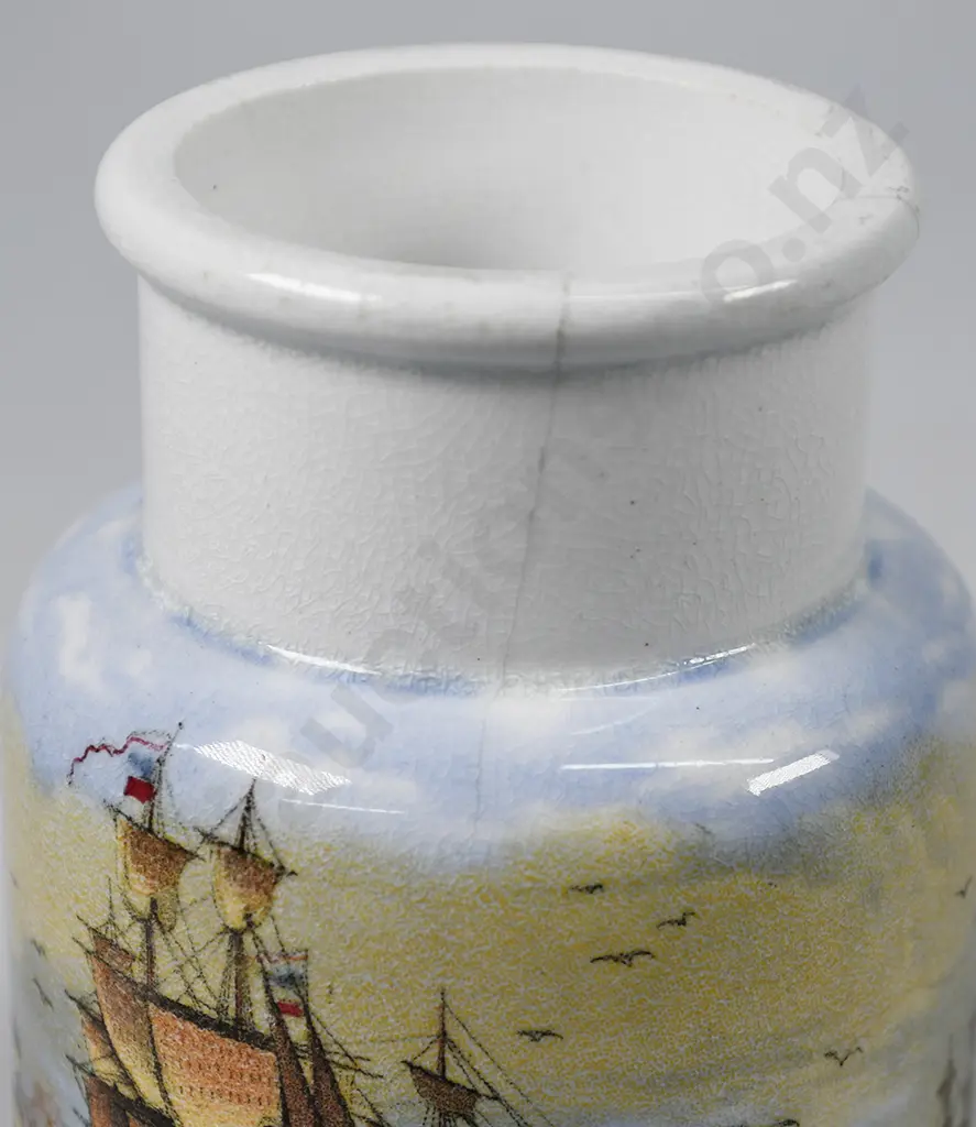 PRATT POT FLEET AT ANCHOR Image 1++