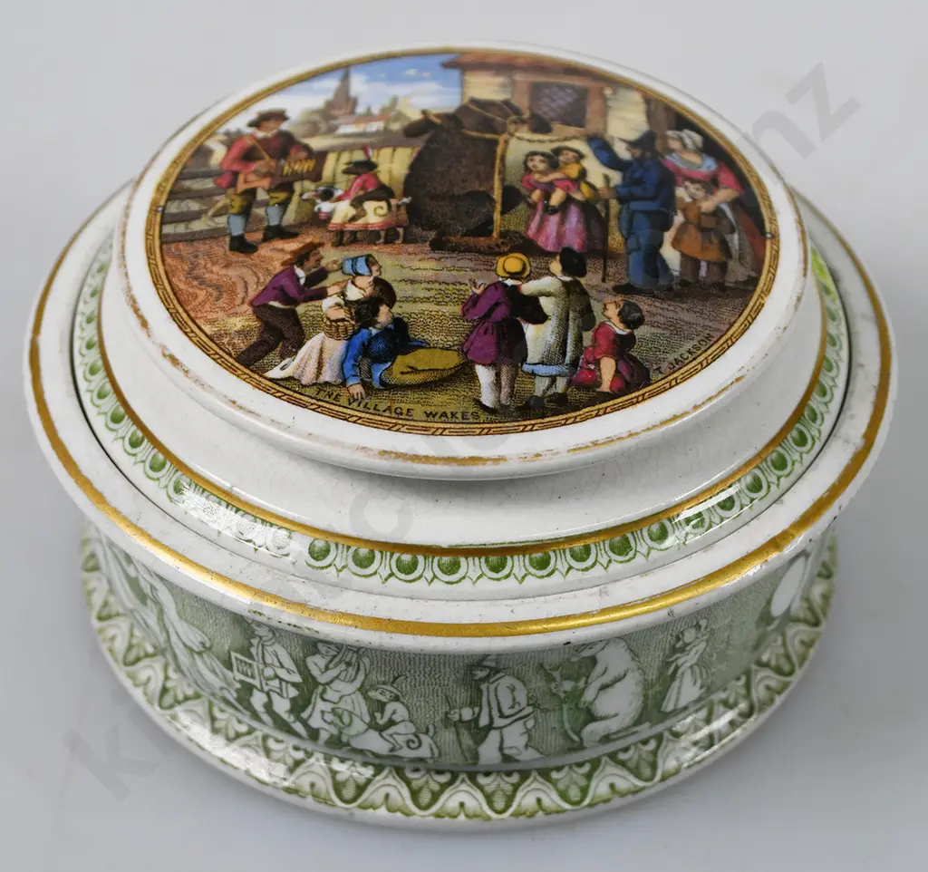 THE VILLAGE WAKES PRATT LID & BASE Image 1++